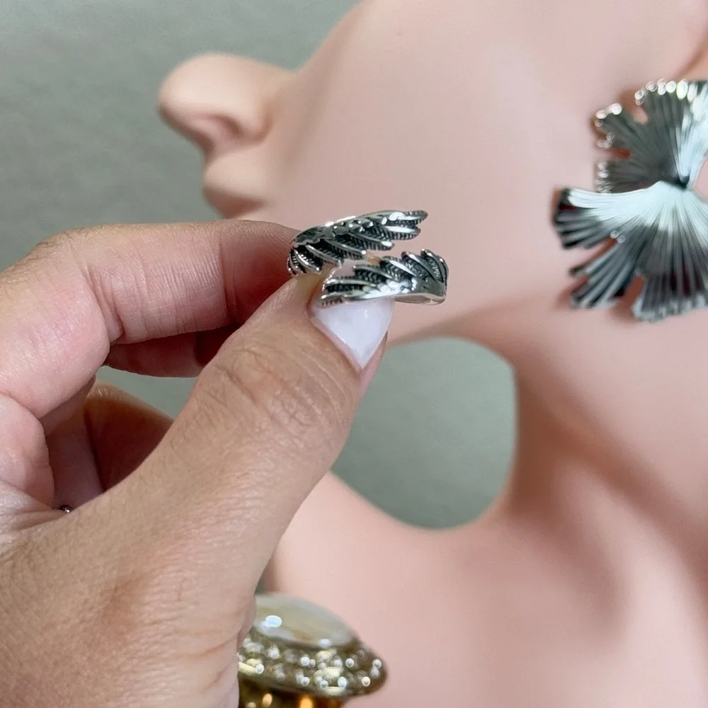 ⚜️ Trendy Silver Design Ring - Picture 4 of 6